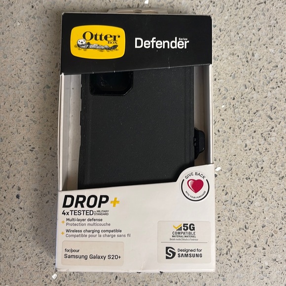 New in box Samsung Galaxy S20+ Otter Box Defender - Picture 1 of 4